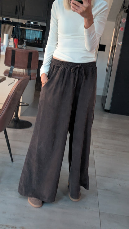 Darted wide leg fine cord trousers - brown