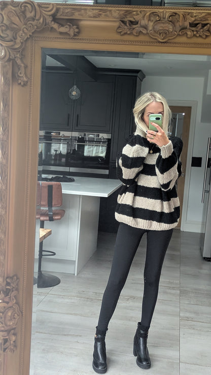 Striped Raw Edge Jumper Black/White